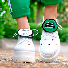 Carica l'immagine nel visualizzatore di Gallery, CHARM KISS VERDE - malikaforhappypeople