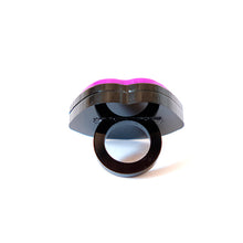 Carica l'immagine nel visualizzatore di Gallery, ANELLO KISS FUCSIA - malikaforhappypeople