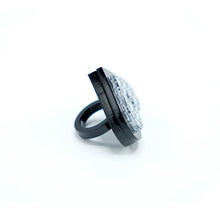Carica l'immagine nel visualizzatore di Gallery, ANELLO LOVE LOCKED PIED DE POULE - malikaforhappypeople