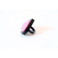 Carica l'immagine nel visualizzatore di Gallery, ANELLO LOVE LOCKED ROSA - malikaforhappypeople