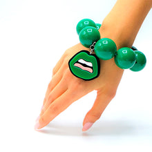 Load image into Gallery viewer, BRACCIALE KISS VERDE - malikaforhappypeople
