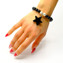 Carica l&#39;immagine nel visualizzatore di Gallery, BRACCIALE MINI STAR NERO - malikaforhappypeople
