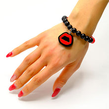 Carica l&#39;immagine nel visualizzatore di Gallery, BRACCIALE MINI KISS ROSSO - malikaforhappypeople
