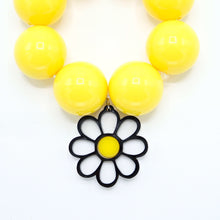 Load image into Gallery viewer, BRACCIALE MAXI MARGHERITA - malikaforhappypeople
